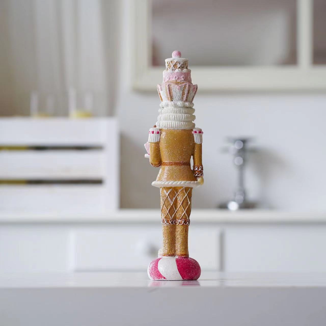 Süße Rosa Nussknacker-Soldaten – Nutcracker Figurine Bewertung und Preis
